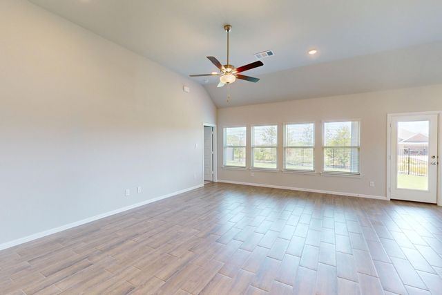 7501 Foxglove Way, Grand Prairie, TX 76084