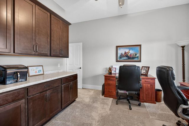 7 Pebble Creek Drive S, Le Claire, IA 52753