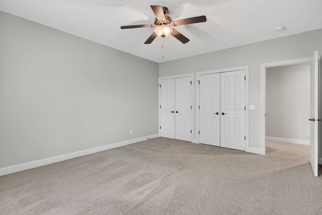 7 Pebble Creek Drive S, Le Claire, IA 52753