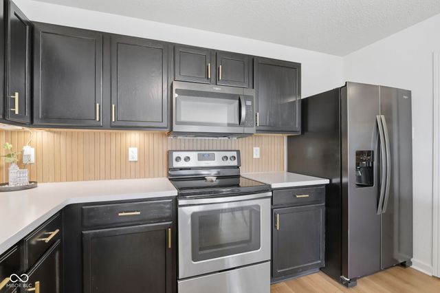 6615 Olive Branch Court, Indianapolis, IN 46237