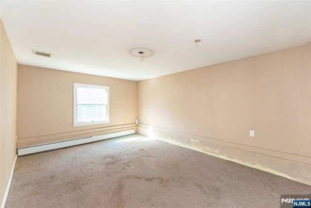 558 Beech Street, Twp Of Washington, NJ 07676