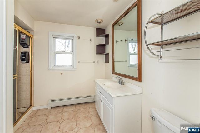 558 Beech Street, Twp Of Washington, NJ 07676