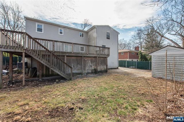 558 Beech Street, Twp Of Washington, NJ 07676