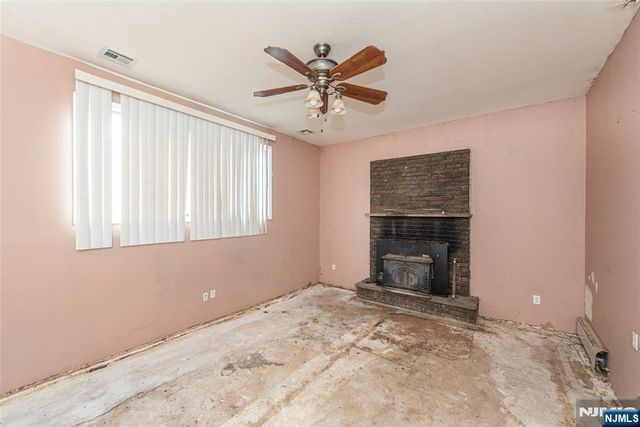 558 Beech Street, Twp Of Washington, NJ 07676