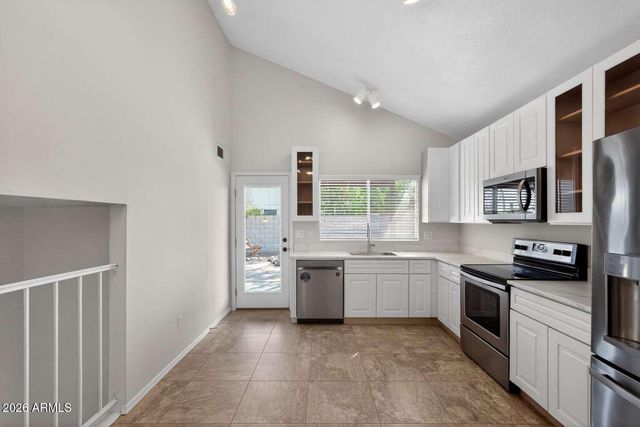 4752 W MCRAE Way, Glendale, AZ 85308