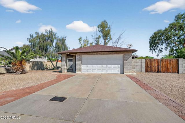 4752 W MCRAE Way, Glendale, AZ 85308