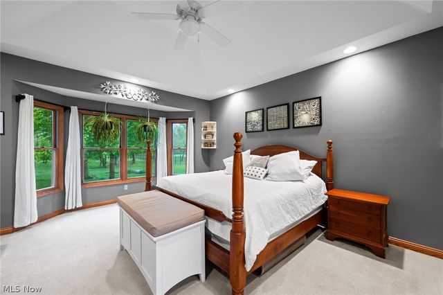 5180 Cheyney Lane, Brunswick Hills, OH 44212