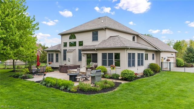 5180 Cheyney Lane, Brunswick Hills, OH 44212
