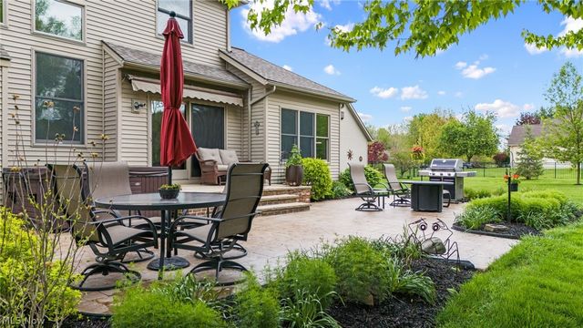 5180 Cheyney Lane, Brunswick Hills, OH 44212
