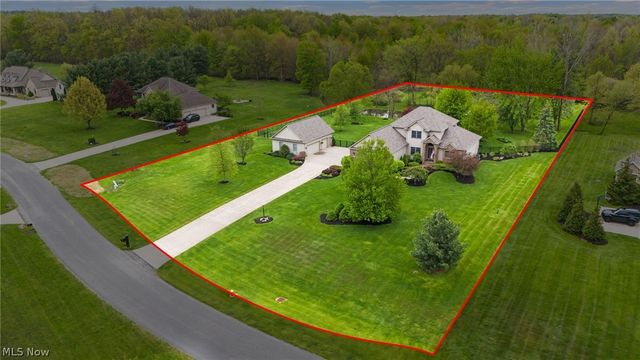 5180 Cheyney Lane, Brunswick Hills, OH 44212
