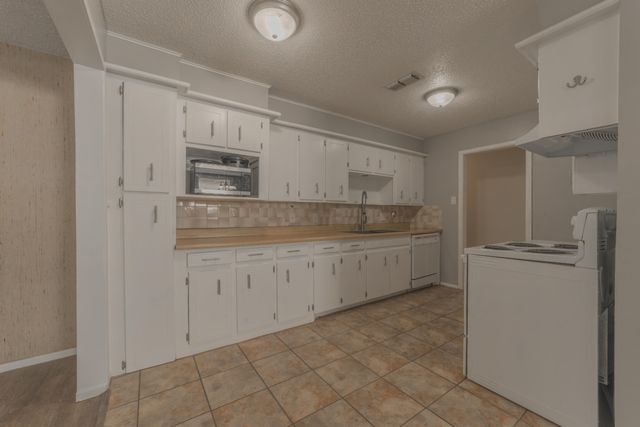 4802 54th Street, Lubbock, TX 79414