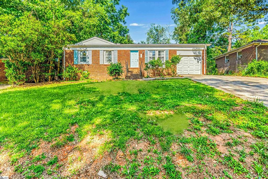 121 Cashmere Drive, Greenville, SC 29605
