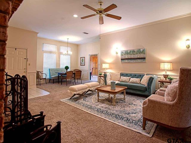 307 Bosque St, Chandler, TX 75758