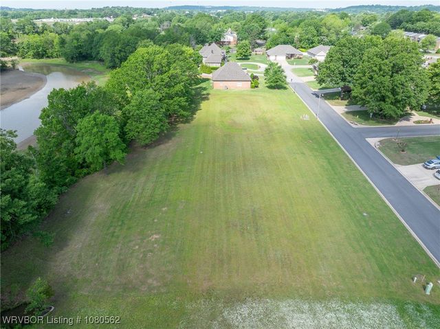 10000 Turtle Bay Drive, Fort Smith, AR 72903