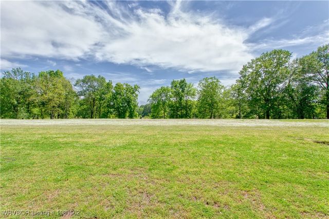 10000 Turtle Bay Drive, Fort Smith, AR 72903