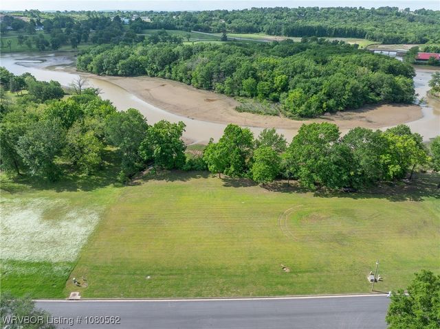 10000 Turtle Bay Drive, Fort Smith, AR 72903