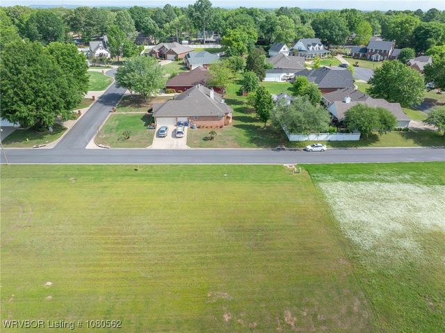 10000 Turtle Bay Drive, Fort Smith, AR 72903