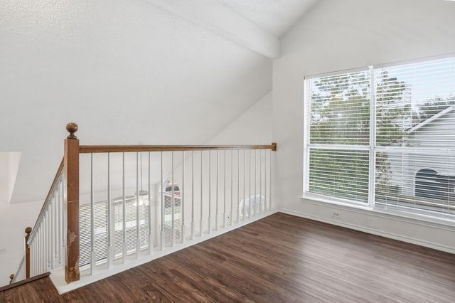 830 Greenridge Drive, Arlington, TX 76017