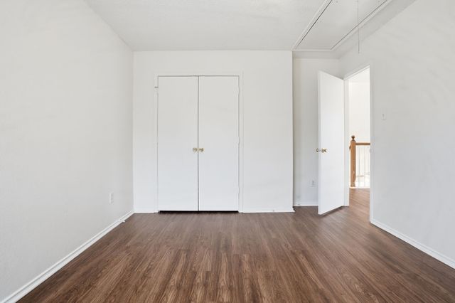 830 Greenridge Drive, Arlington, TX 76017