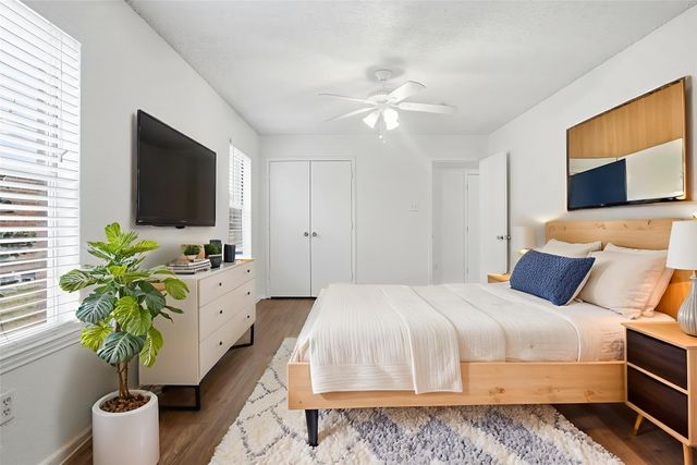 830 Greenridge Drive, Arlington, TX 76017