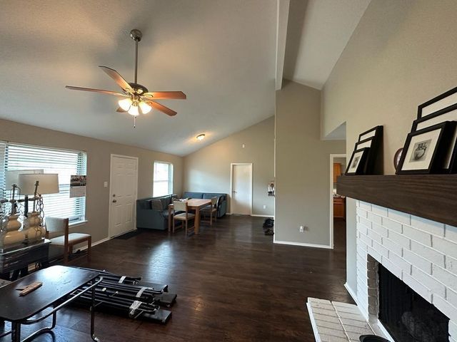 10921 Pecan Drive, La Porte, TX 77571