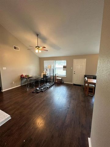 10921 Pecan Drive, La Porte, TX 77571