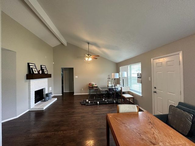 10921 Pecan Drive, La Porte, TX 77571