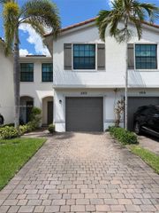5013 Woods Edge Circle, Riviera Beach, FL 33410