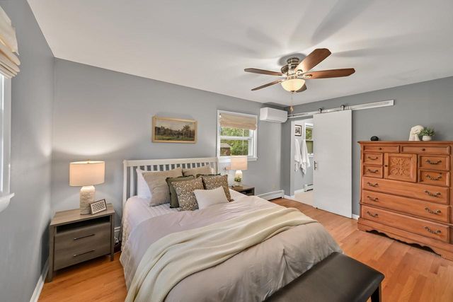 11938 N Ridgeway AVENUE, Mequon, WI 53097