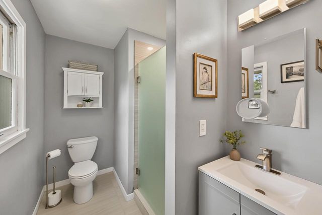 11938 N Ridgeway AVENUE, Mequon, WI 53097