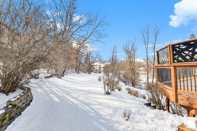 2290 Hillwood Drive E, Maplewood, MN 55119