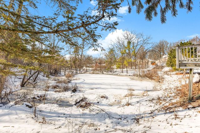 2290 Hillwood Drive E, Maplewood, MN 55119