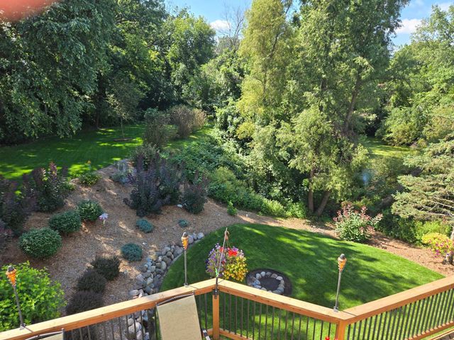 2290 Hillwood Drive E, Maplewood, MN 55119