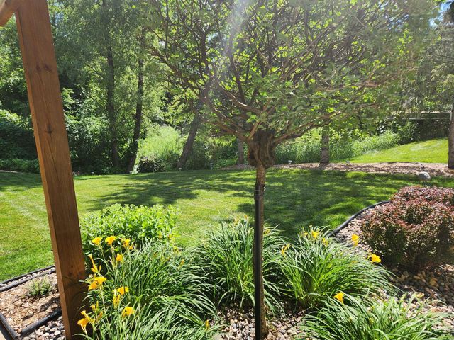 2290 Hillwood Drive E, Maplewood, MN 55119