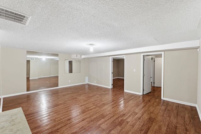 202 W Virginia Rd, Andover, KS 67002