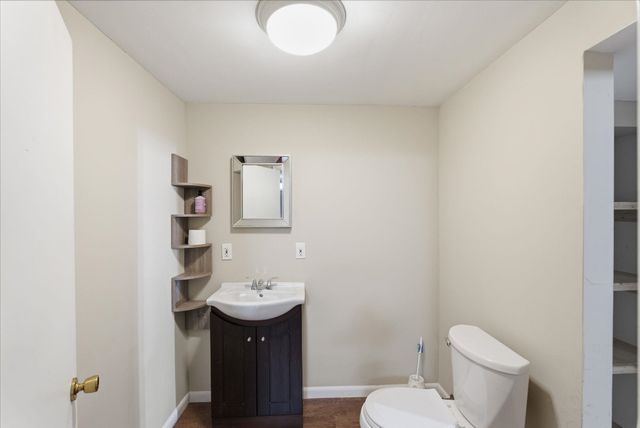 202 W Virginia Rd, Andover, KS 67002