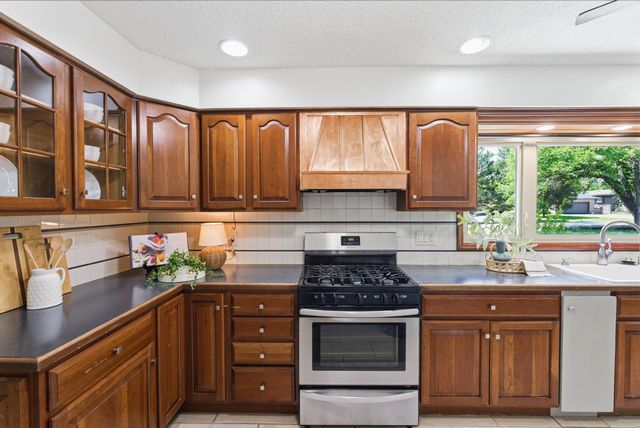 202 W Virginia Rd, Andover, KS 67002