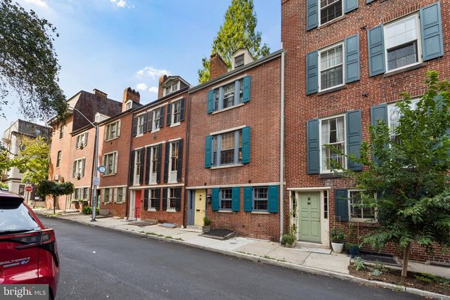 12 W HAMILTON ST, Baltimore, MD 21201