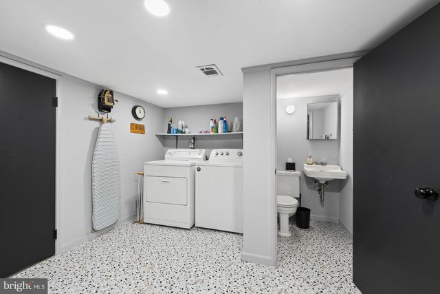 12 W HAMILTON ST, Baltimore, MD 21201
