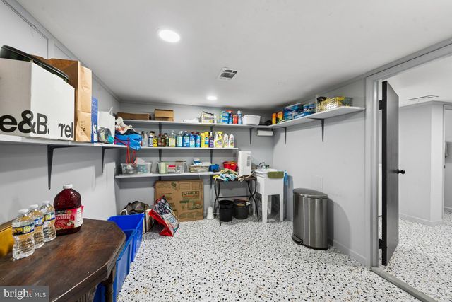 12 W HAMILTON ST, Baltimore, MD 21201