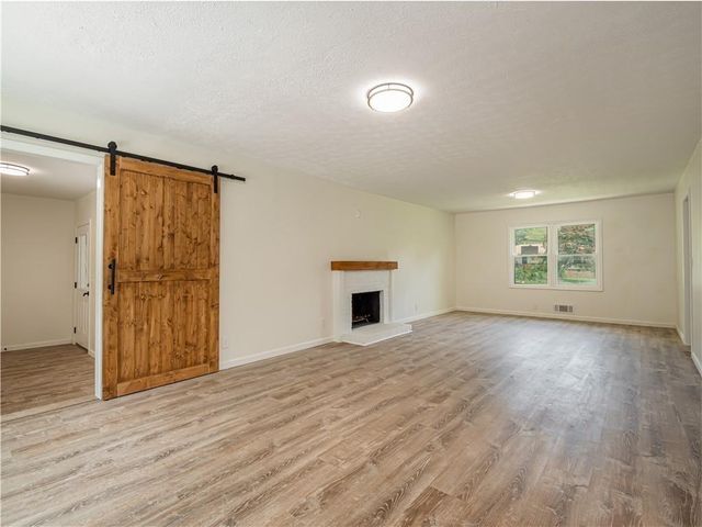 4505 Myrtle Hill NE Road, Kennesaw, GA 30144