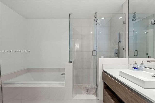 1100 S Miami Ave 2611, Miami, FL 33130