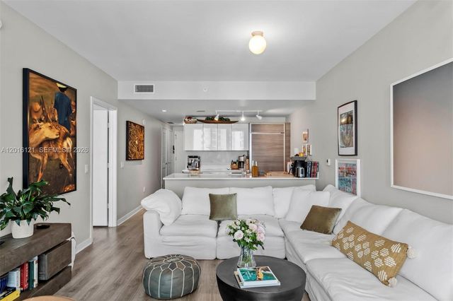 1100 S Miami Ave 2611, Miami, FL 33130