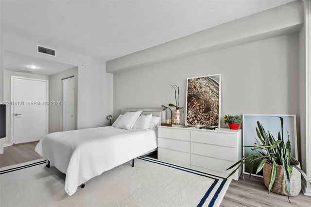 1100 S Miami Ave 2611, Miami, FL 33130