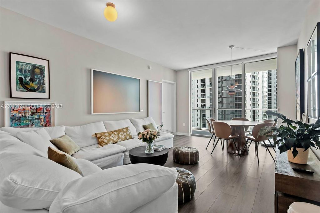 1100 S Miami Ave 2611, Miami, FL 33130