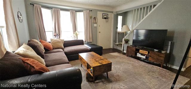 26150 Hanover Street, Dearborn Heights, MI 48125