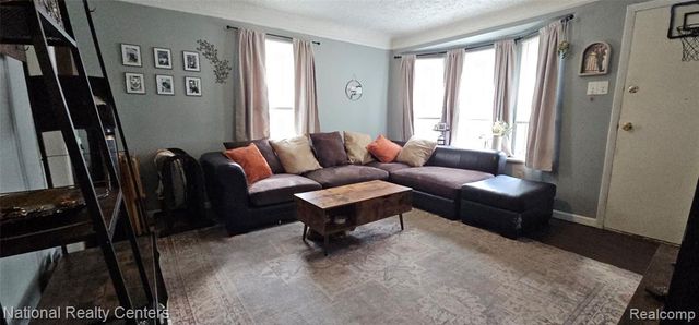 26150 Hanover Street, Dearborn Heights, MI 48125