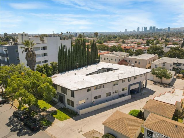 1117 S Spaulding, Los Angeles, CA 90019