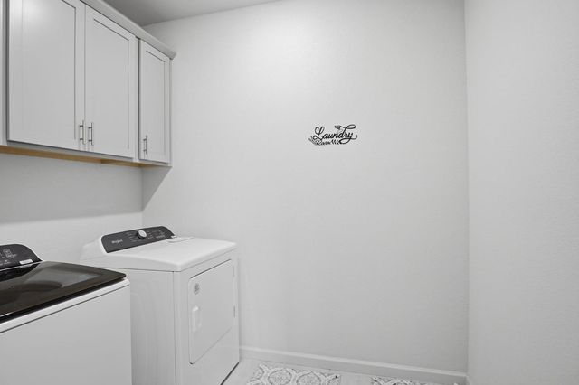 2937 Newhalen St, Manteca, CA 95337