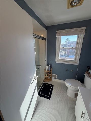 4205 Pinehurst Drive, West Bloomfield, MI 48322